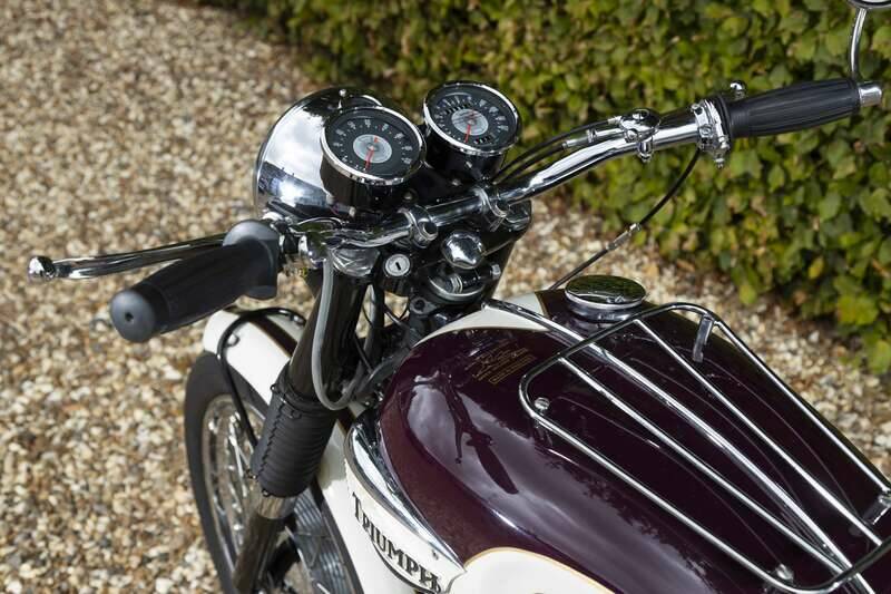 Image 42/45 of Triumph Bonneville T120TT (1967)