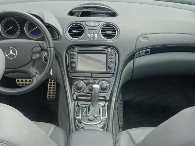 Imagen 13/19 de Mercedes-Benz SL 500 (2002)