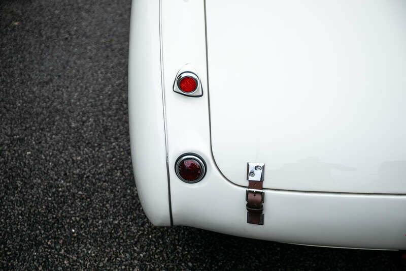 Image 13/41 of Austin-Healey 100/4M (BN2) (1955)