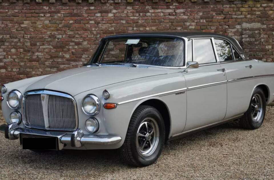 Image 5/37 of Rover 3.5 Litre Coupe (1970)