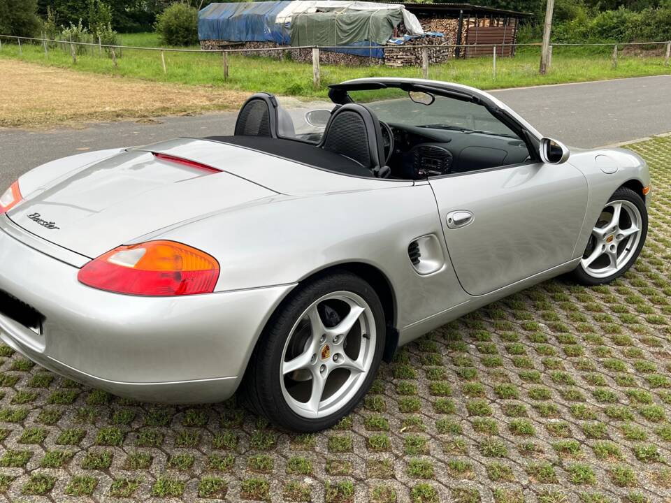 Image 12/49 of Porsche Boxster (1998)