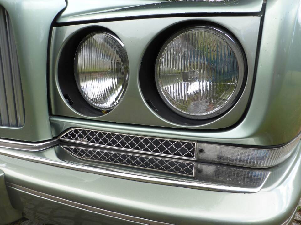 Image 26/27 of Bentley Continental R (1993)