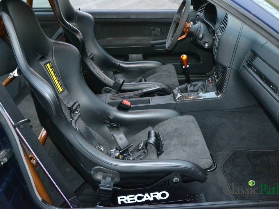 Image 21/50 of BMW 323i (1998)