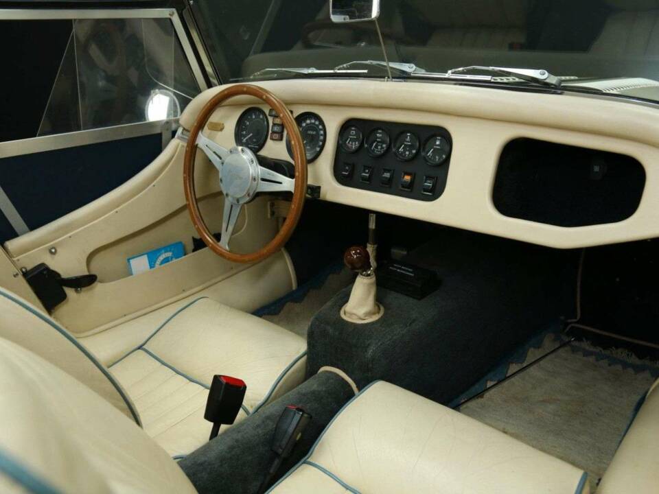 Image 20/50 of Morgan Plus 8 Inj. (1987)