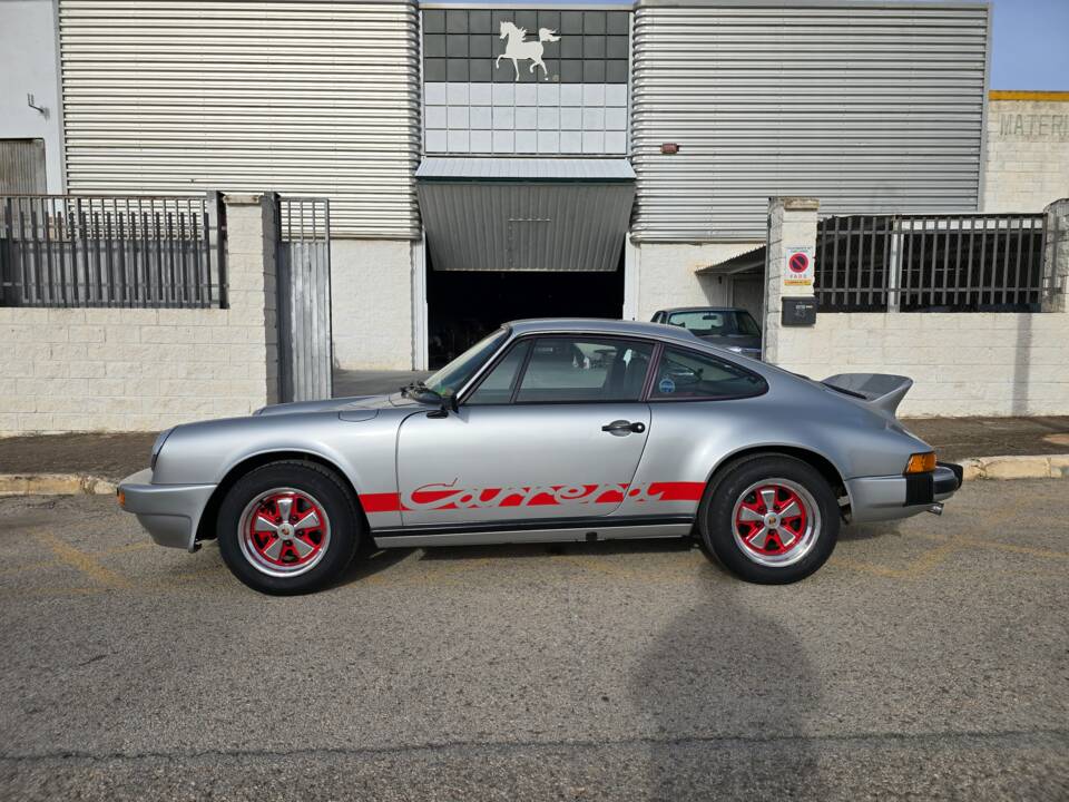 Image 9/88 of Porsche 911 Carrera 2.7 (US) (1974)