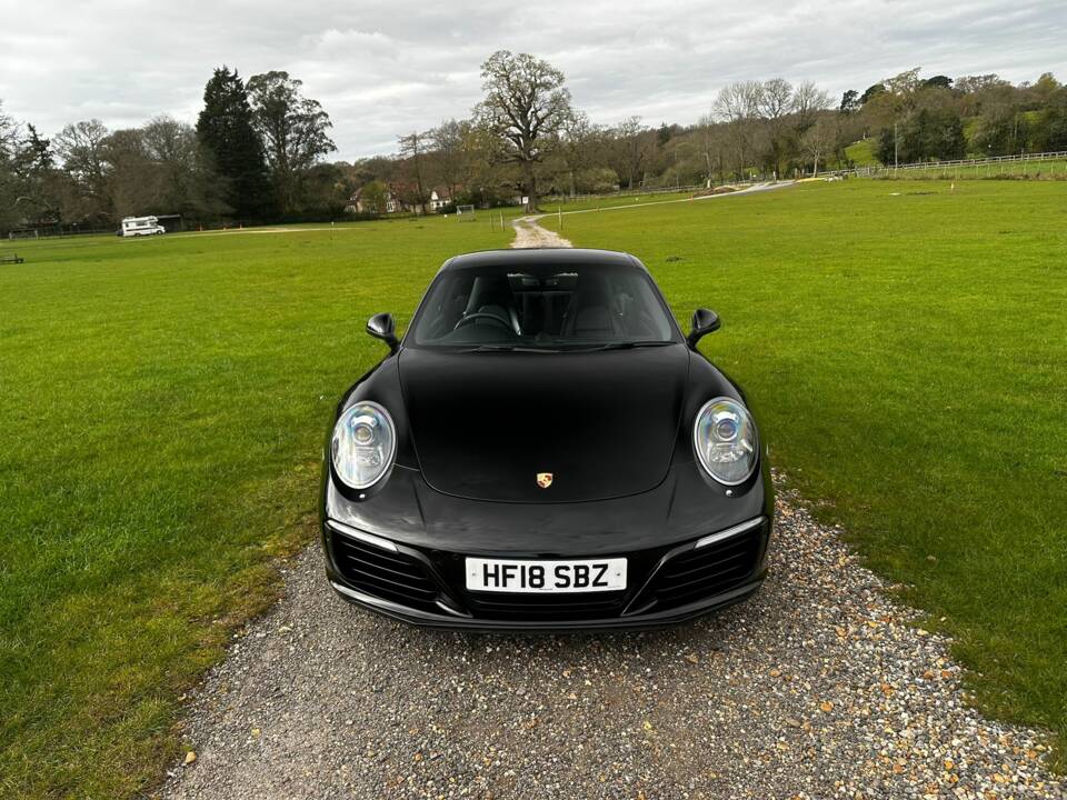 Image 16/42 of Porsche 911 Carrera S (2018)