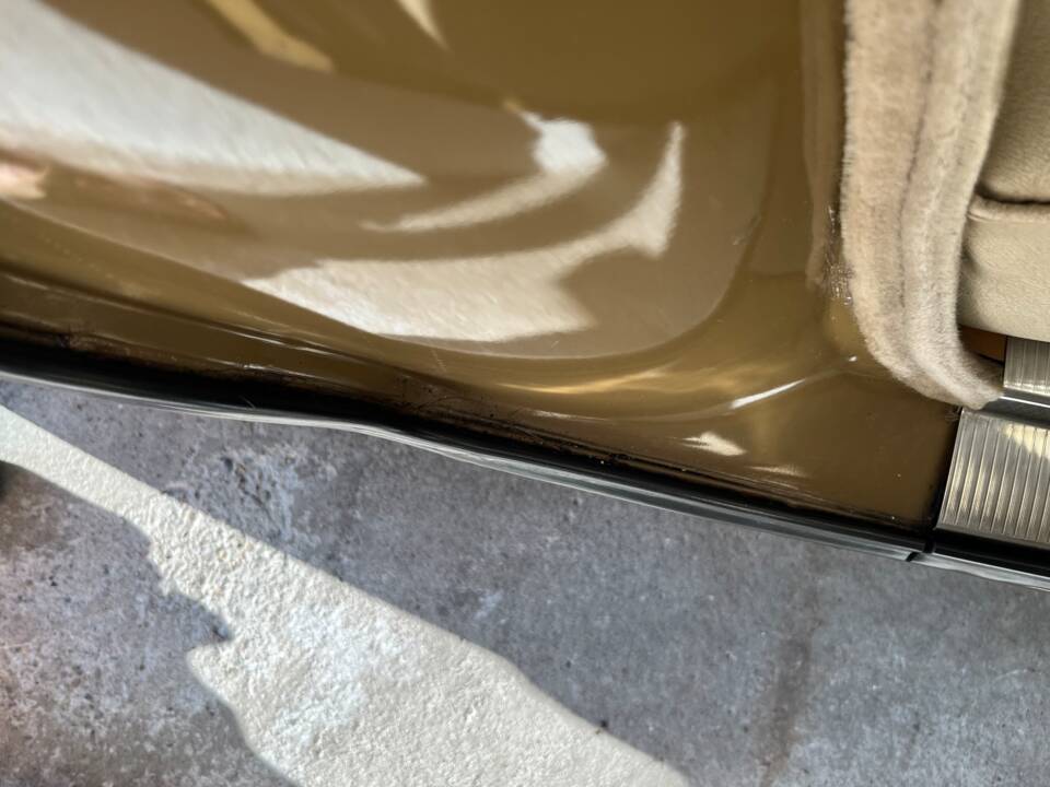 Image 28/31 of Rover 3500 S (1972)