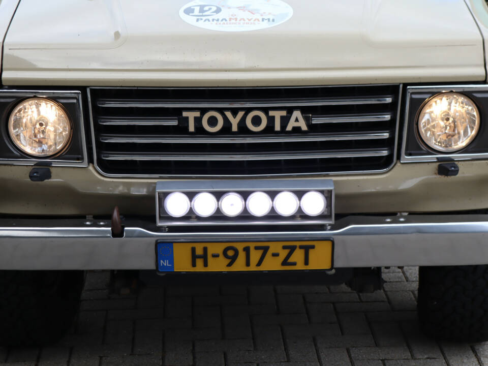Bild 41/50 von Toyota Land Cruiser FJ 60 (1984)