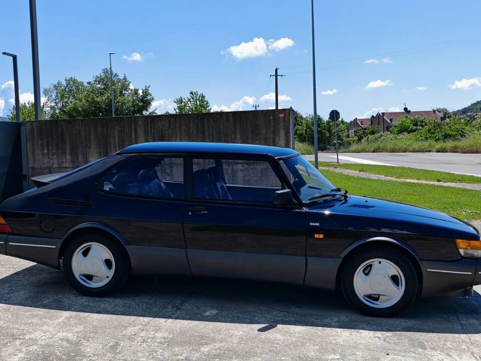 Image 4/25 of Saab 900 Turbo 16V (1992)