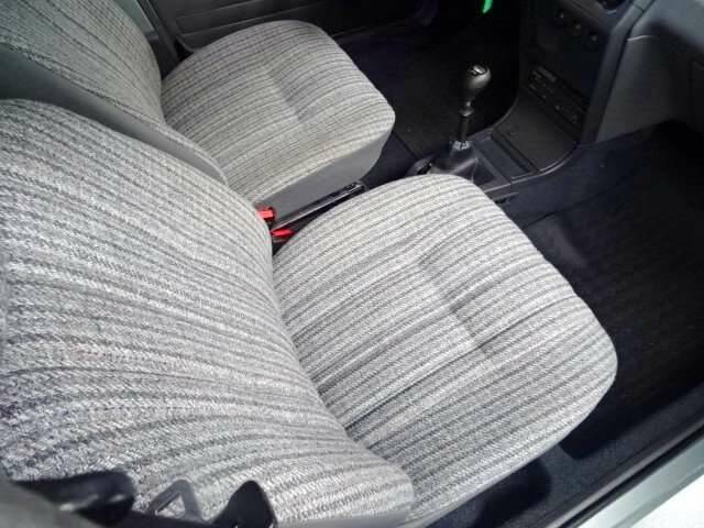 Image 13/17 of Peugeot 205 Diesel (1988)