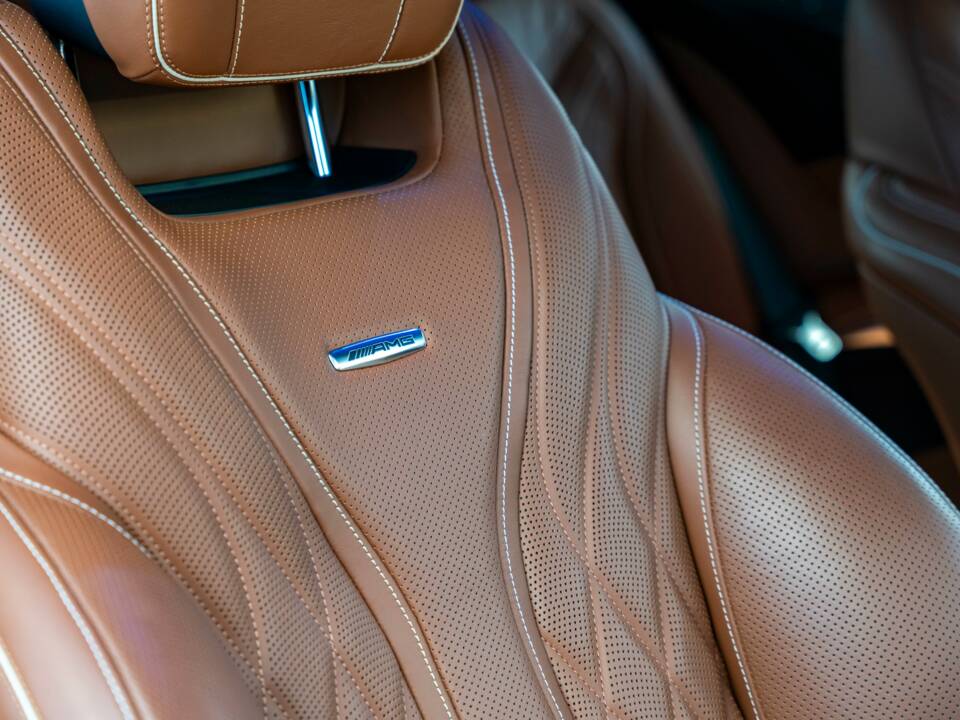 Image 20/25 of Mercedes-Benz S 65 AMG Coupé (2015)