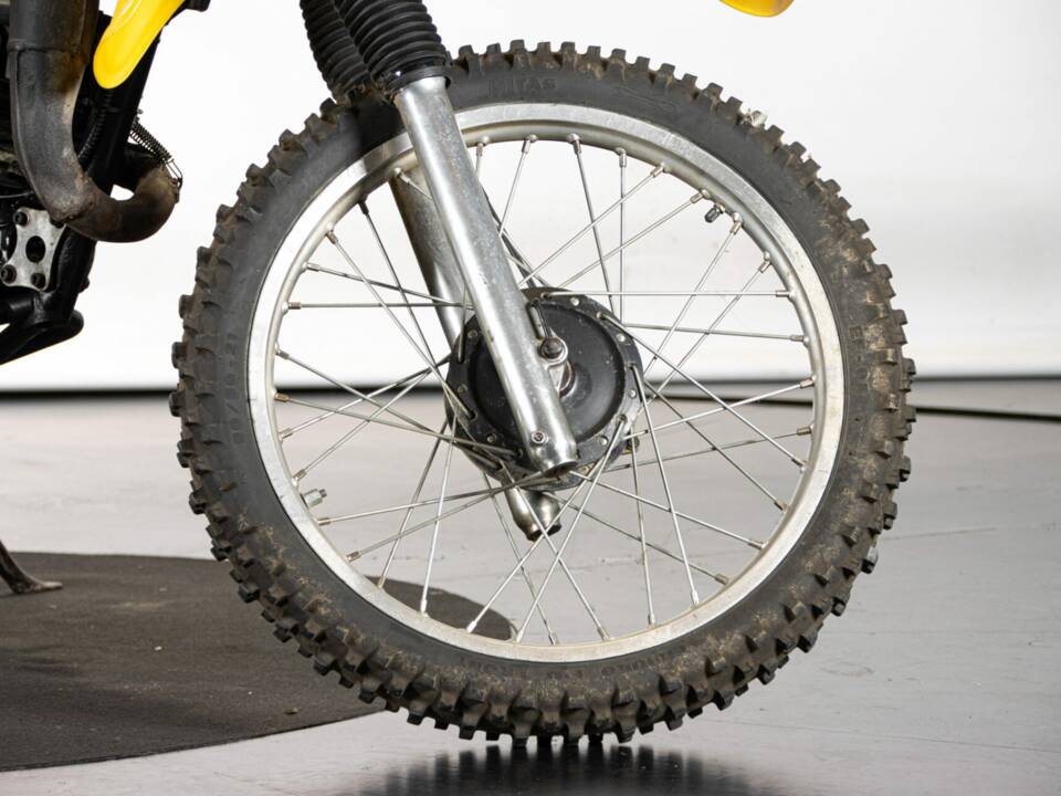 Image 20/46 of Suzuki PE 175 (1981)