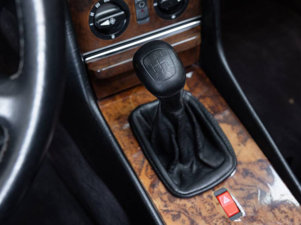 Afbeelding 15/32 van Mercedes-Benz 300 SL (1986)