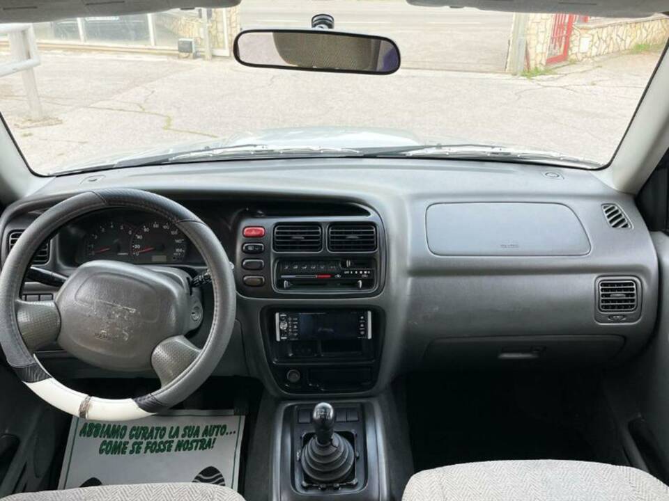 Imagen 2/10 de Suzuki Grand Vitara 2.0 TDI (1999)