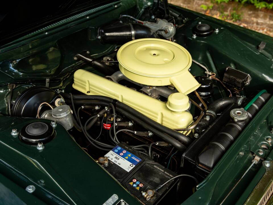 Image 11/44 of Ford Zodiac MkIII (1964)