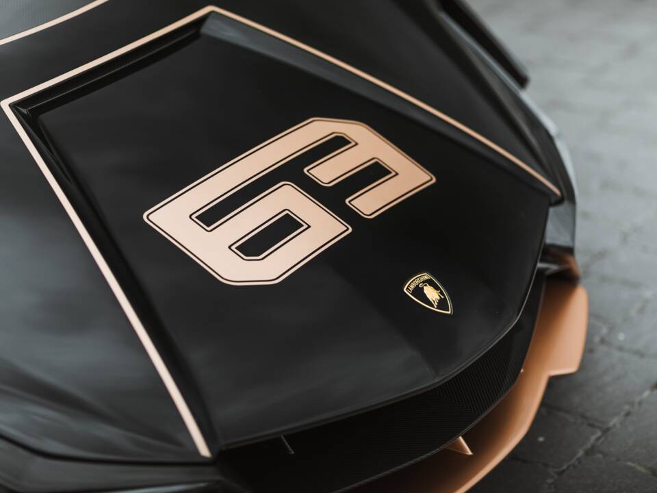 Image 11/68 of Lamborghini Sián FKP 37 (2021)