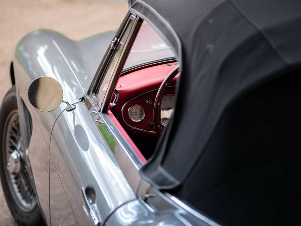 Image 7/29 de Austin-Healey 3000 Mk II (BJ7) (1963)