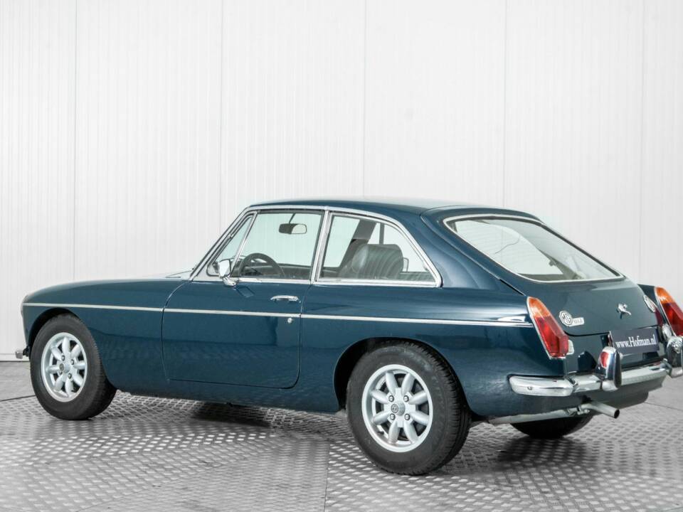 Imagen 6/50 de MG MGB GT (1972)