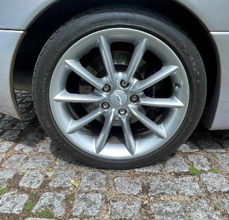 Bild 21/24 von Aston Martin DB 7 Vantage Volante (2000)