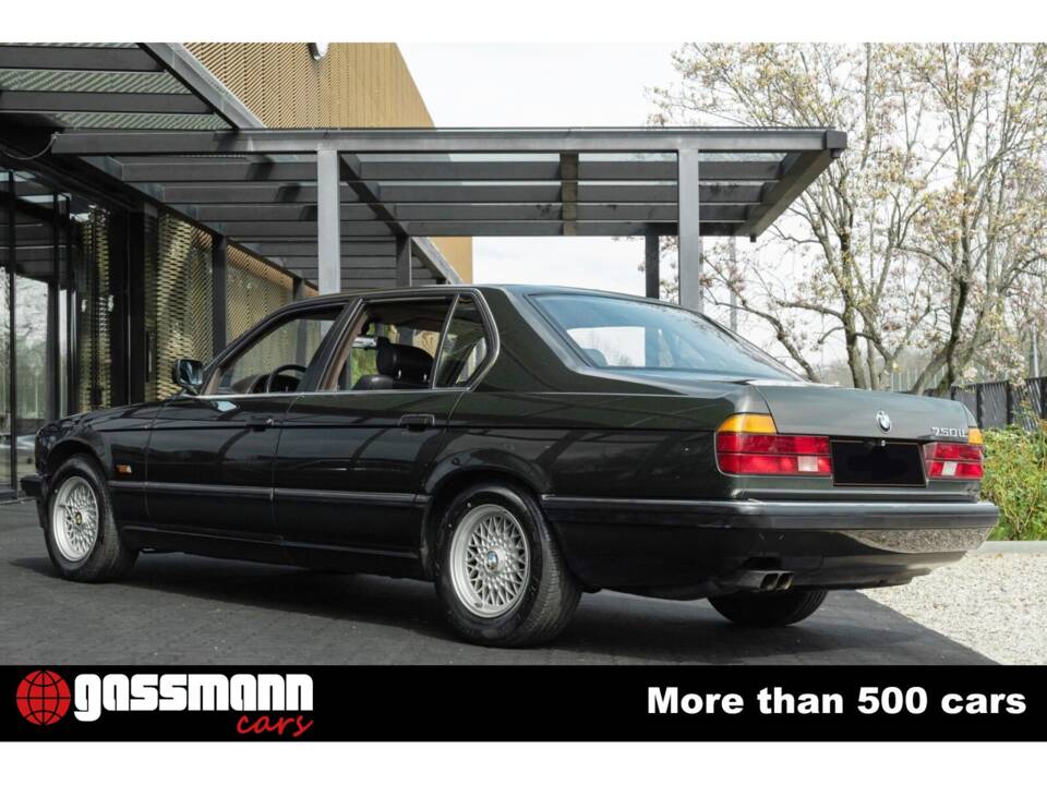 Image 7/15 of BMW 750iL (1989)