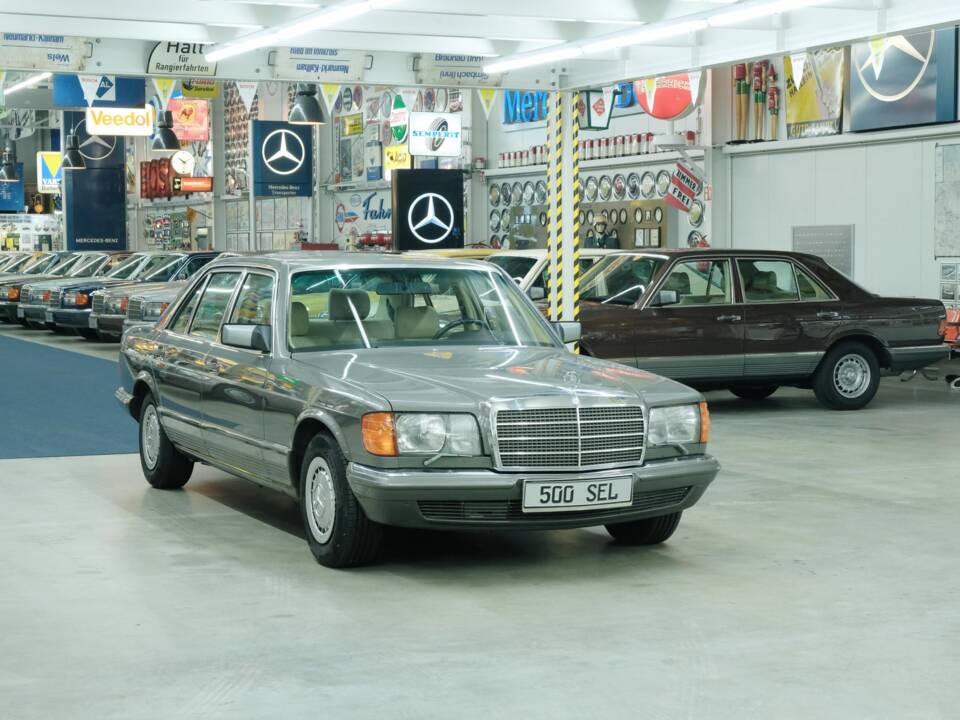 Bild 44/50 von Mercedes-Benz 500 SEL (1983)