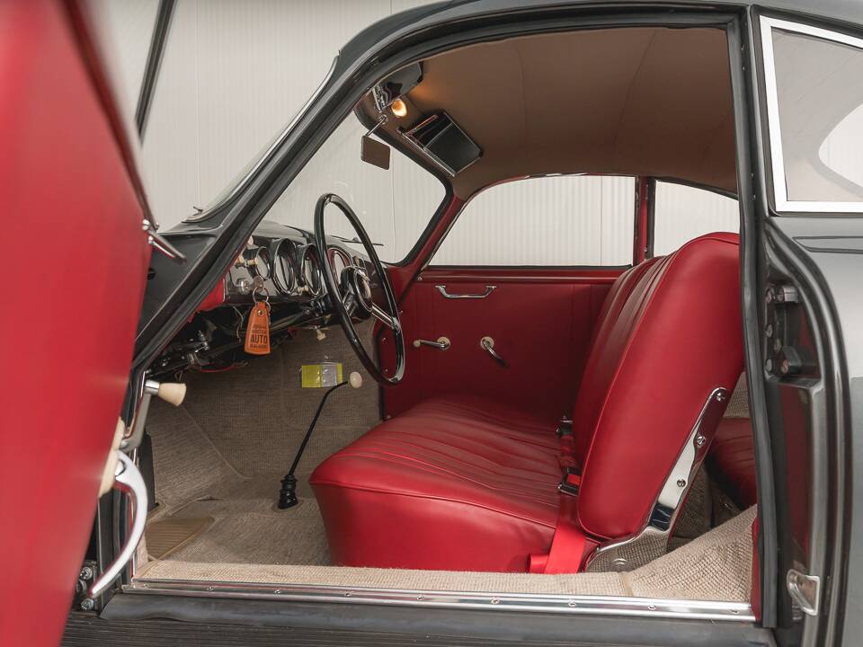 Immagine 18/36 di Porsche 356 1500 Super (1953)
