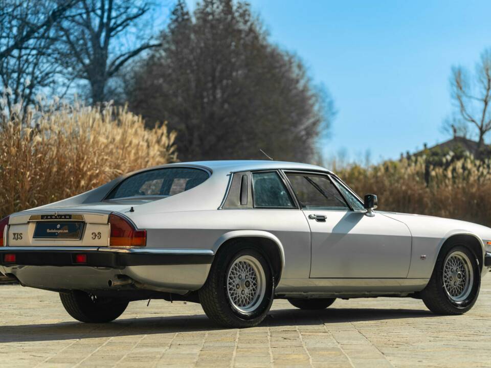 Afbeelding 5/42 van Jaguar XJ-S 3.6 (1990)