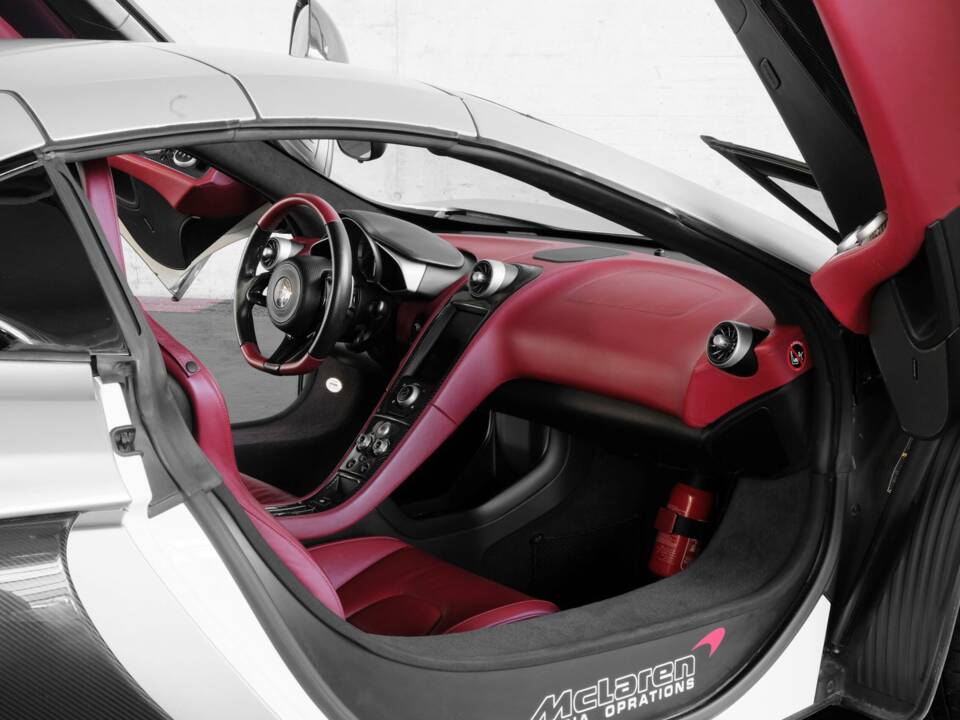 Bild 28/50 von McLaren 650S Spider (2016)