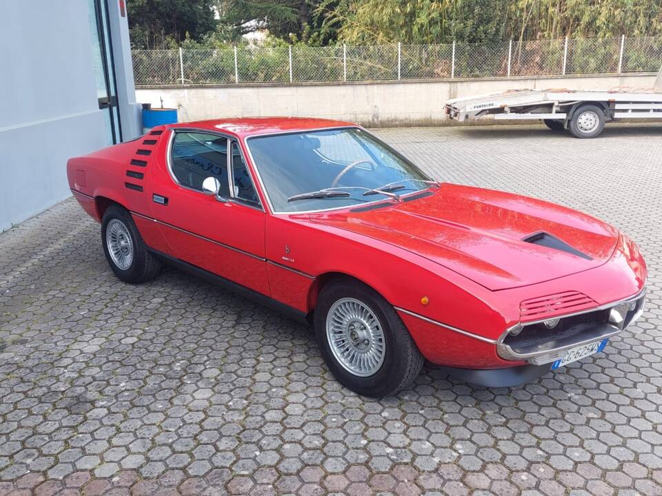 Image 2/14 of Alfa Romeo Montreal (1973)
