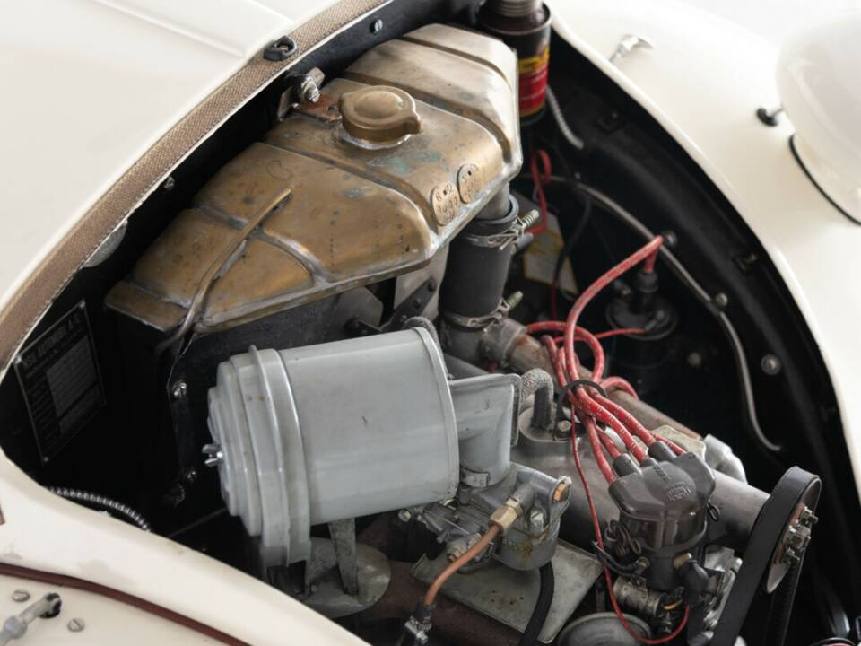 Image 35/36 of NSU-Fiat 500 A Topolino Weinsberg (1940)