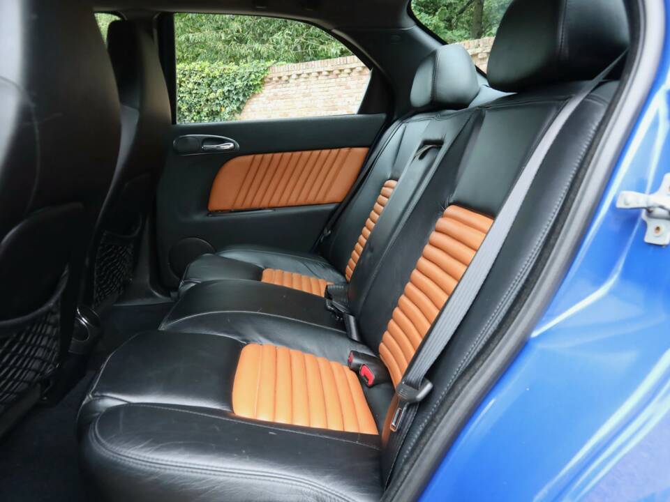 Imagen 33/50 de Alfa Romeo 156 3.2 V6 GTA (2003)