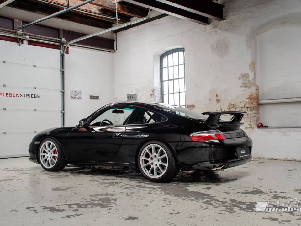 Image 3/13 de Porsche 911 GT3 (2004)