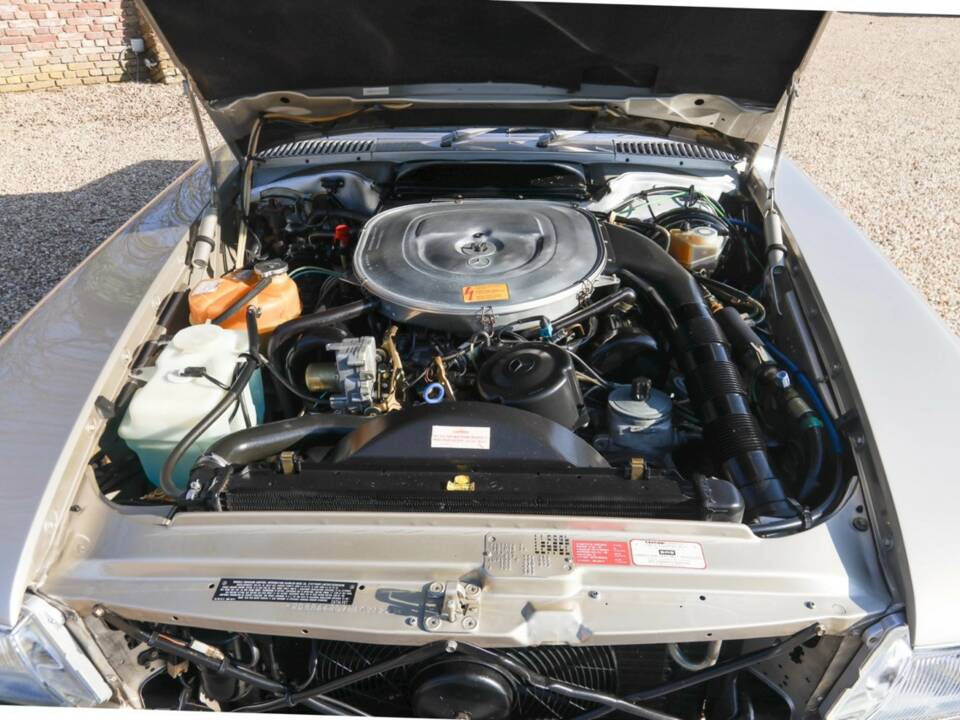 Bild 19/50 von Mercedes-Benz 560 SL (1987)