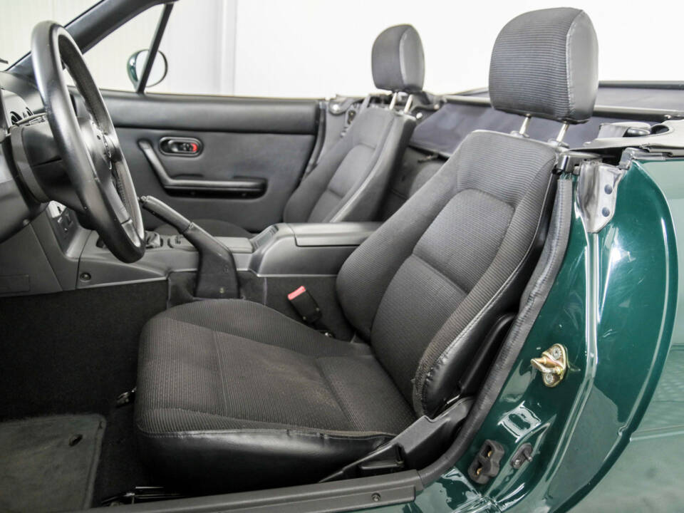 Image 15/50 of Mazda MX-5 1.6 (1997)