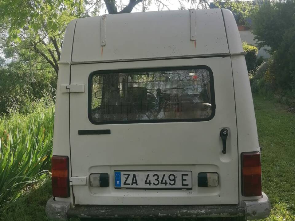 Bild 3/6 von Renault R 4 F6 (1986)