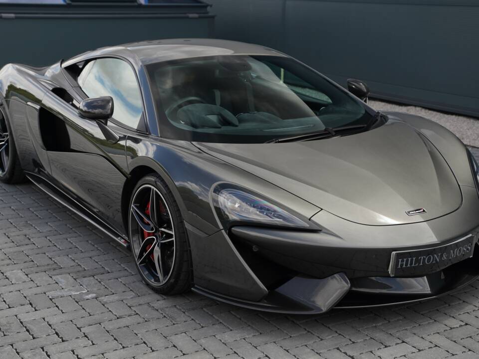 Afbeelding 22/50 van McLaren 570S (2016)