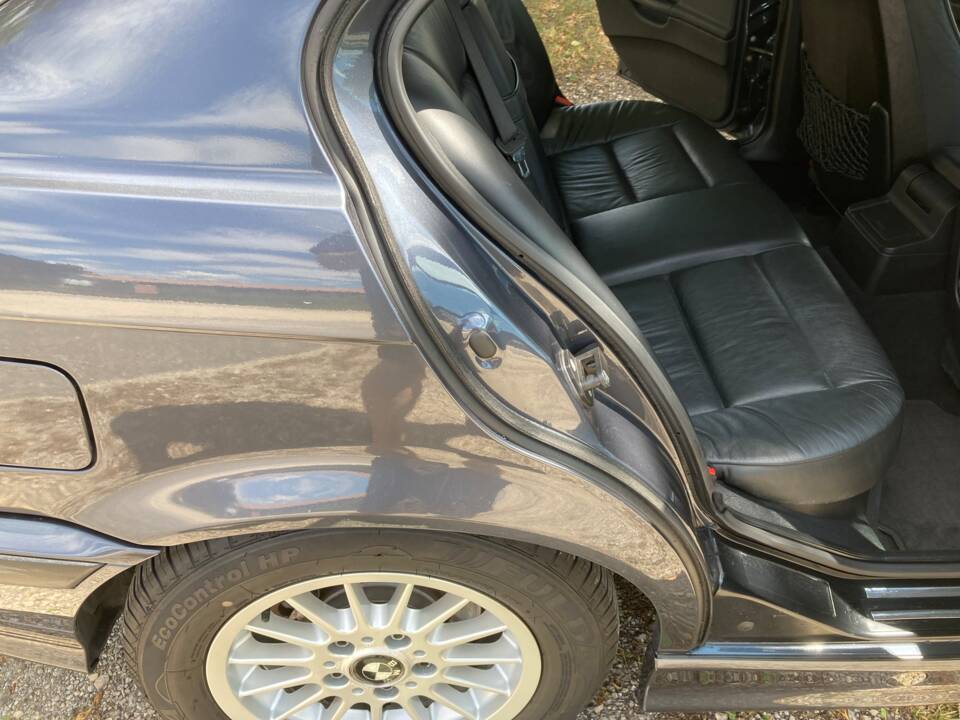 Bild 12/15 von BMW 323i (1997)