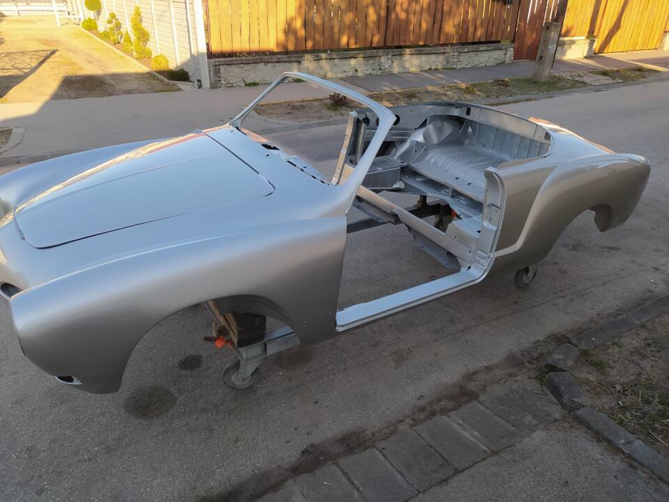Image 11/14 de Volkswagen Karmann Ghia 1500 (1974)