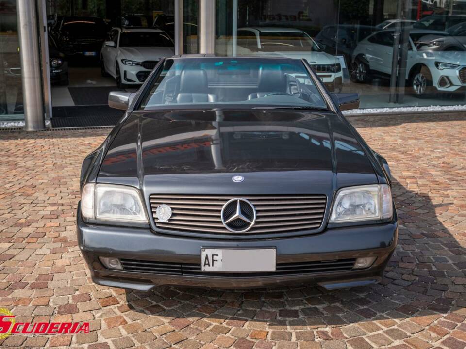 Image 3/18 of Mercedes-Benz 500 SL (1992)