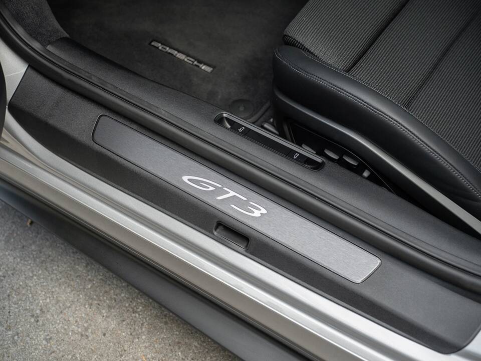 Afbeelding 25/40 van Porsche 911 GT3 (2021)