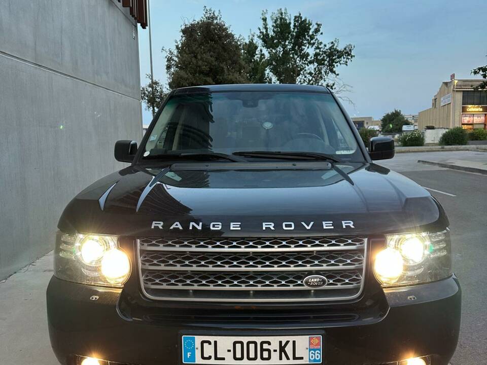 Bild 9/12 von Land Rover Range Rover 4.4 TDV8 Vogue SE (2012)