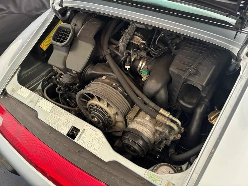 Afbeelding 3/8 van Porsche 911 Carrera 4 (1995)