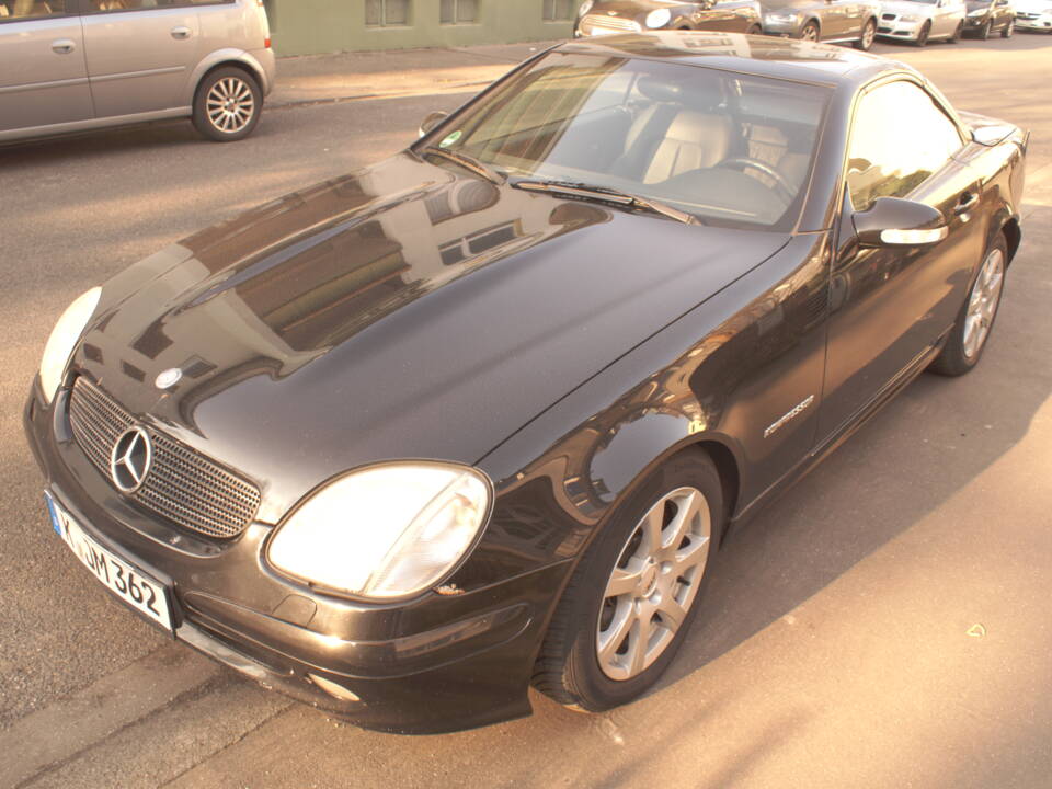 Afbeelding 3/5 van Mercedes-Benz SLK 200 Kompressor (2003)