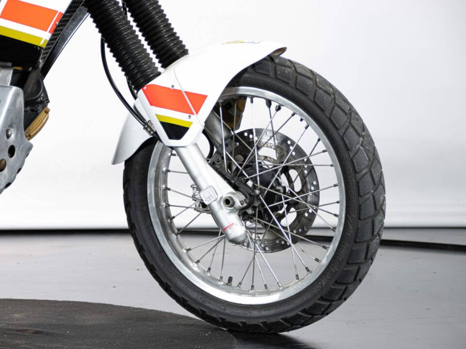 Bild 35/50 von Cagiva E900 Elefant (1993)