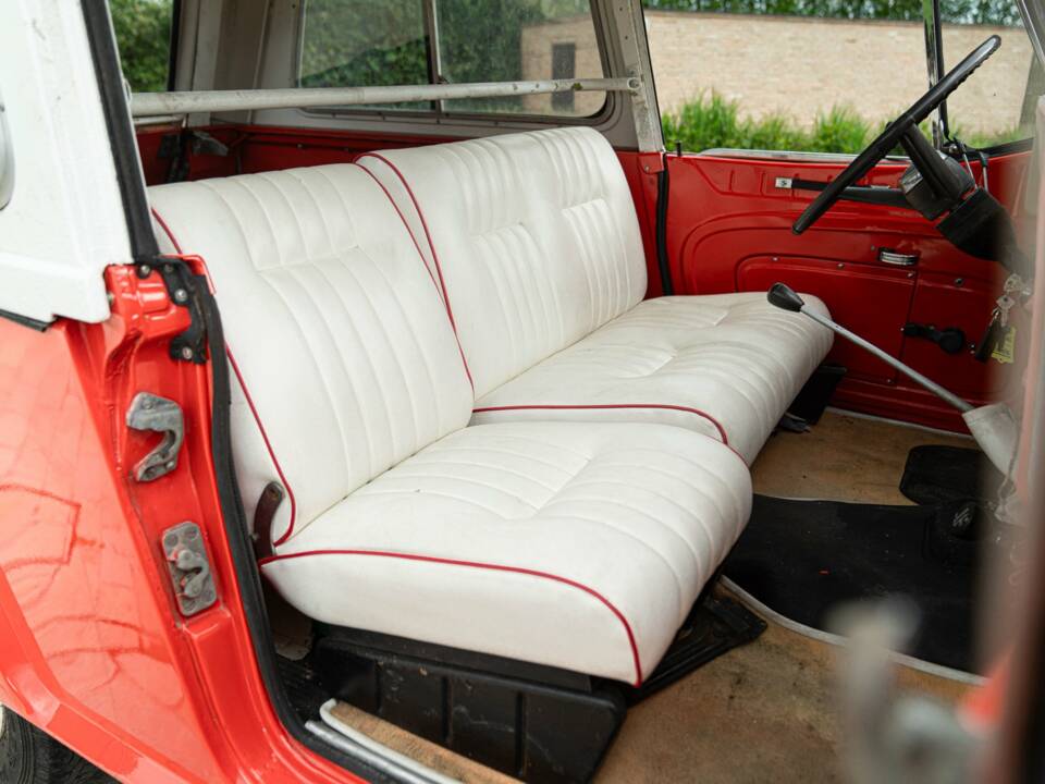 Bild 30/50 von Ebro Jeepster Commando C-101 (1976)