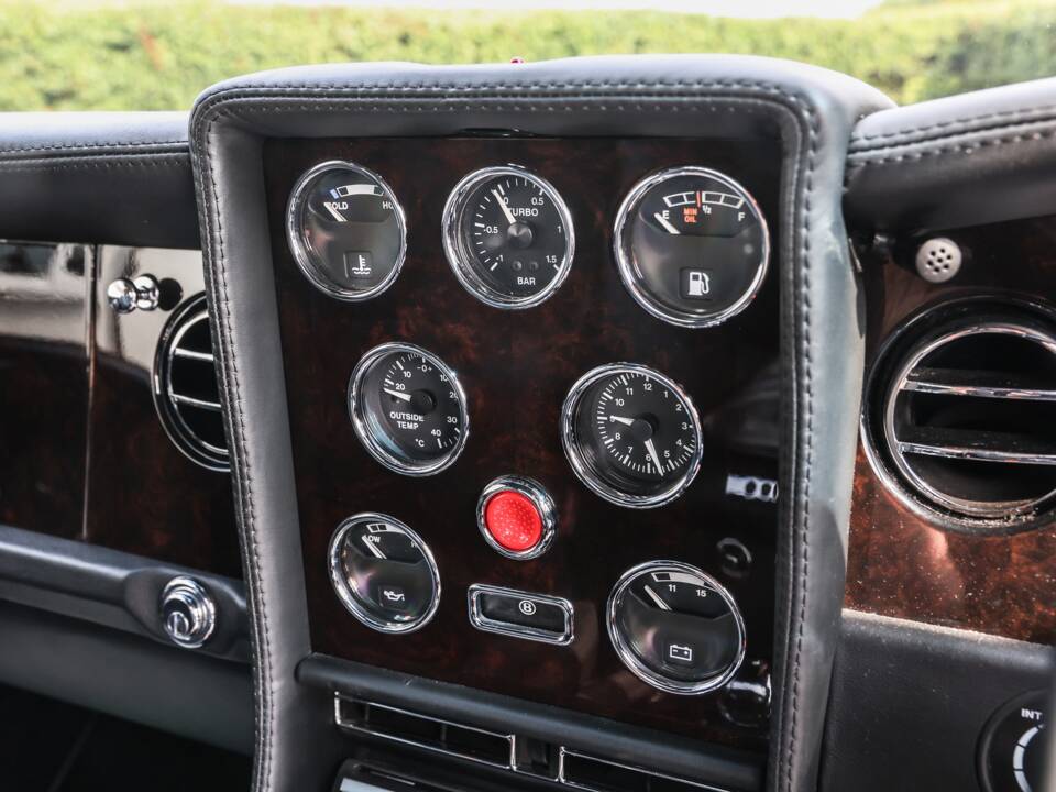 Image 26/49 de Bentley Continental R (2003)