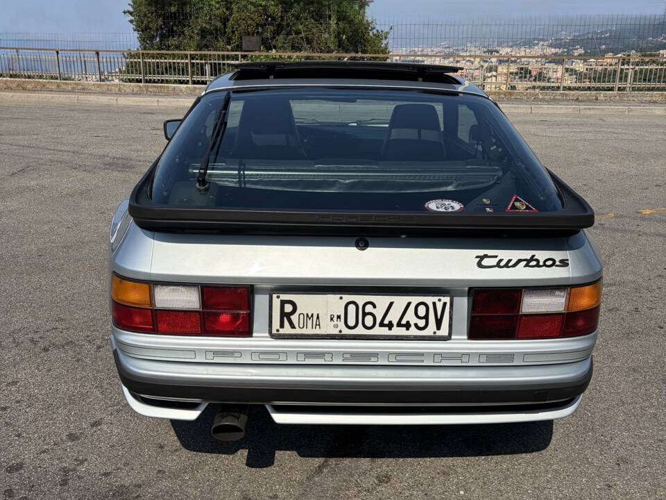 Image 25/98 of Porsche 944 Turbo S (1988)