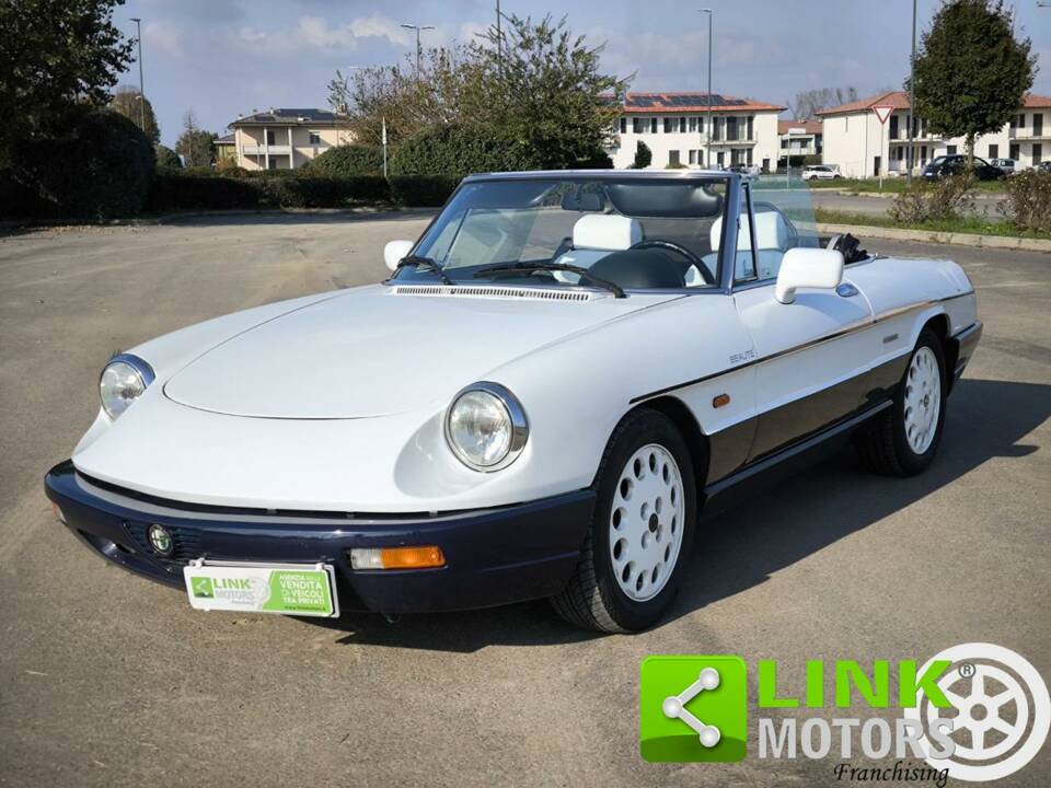 Imagen 1/10 de Alfa Romeo 2.0 Spider (1991)