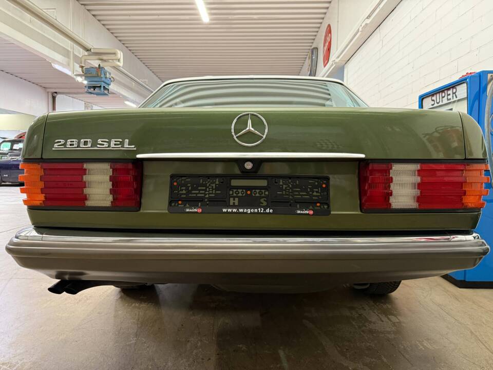 Image 15/19 of Mercedes-Benz 280 SEL (1983)