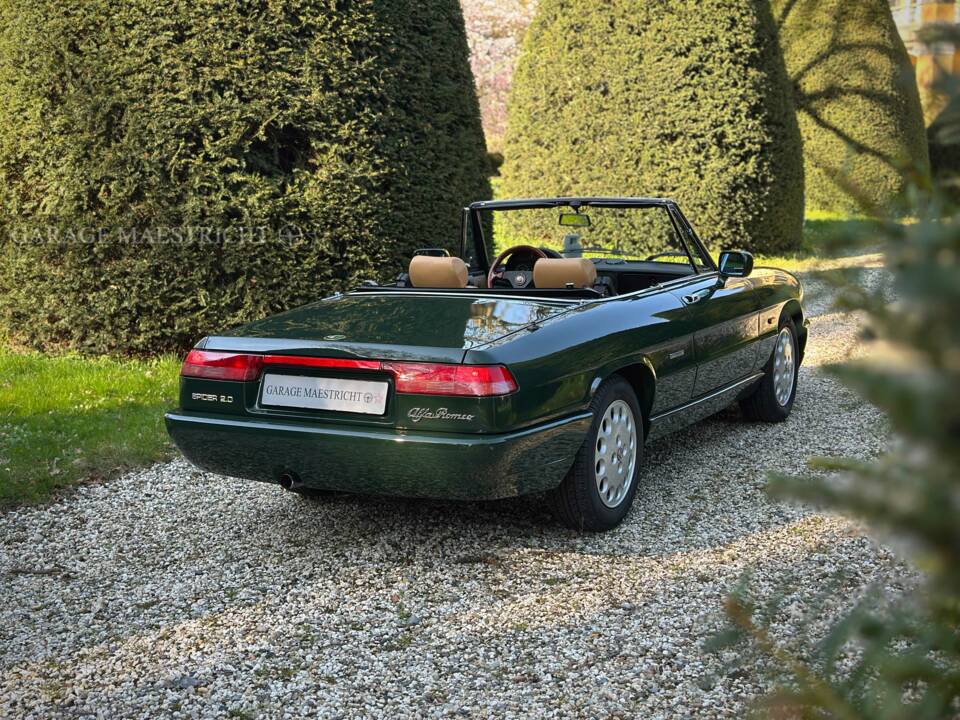 Image 77/100 de Alfa Romeo 2.0 Spider (1993)